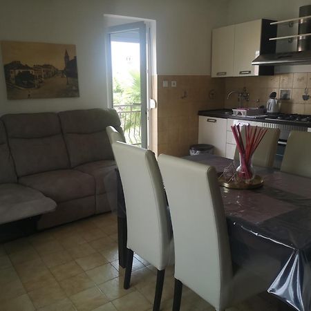 Apartments Peloza Пореч Екстер'єр фото